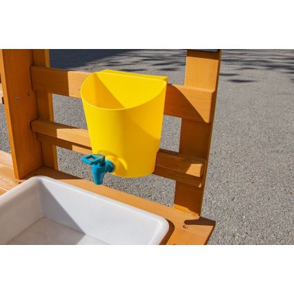 2Kids Toys - Дървена градинска кухня с мивка