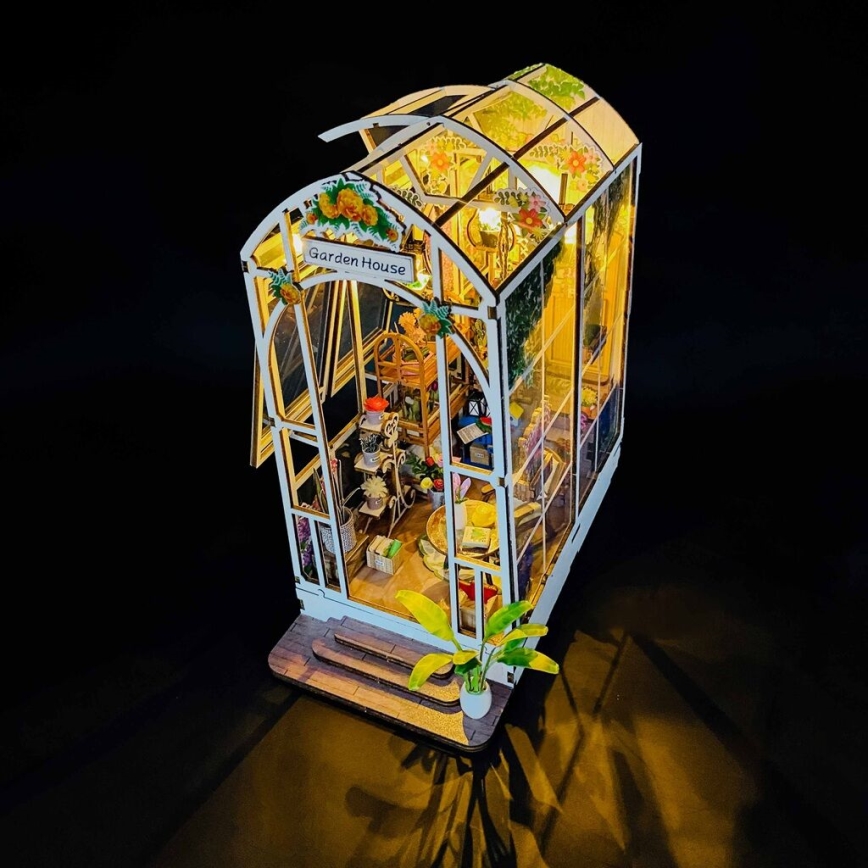 2Kids Играчки - Миниатюрен градински къщичка 2xAAA