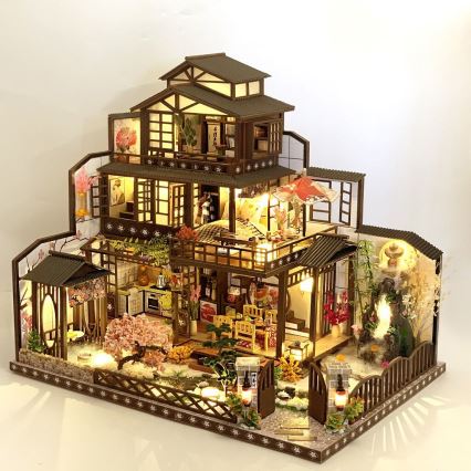 2Kids Toys - Миниатюрна къща Lavish sakura villa 2xAAA