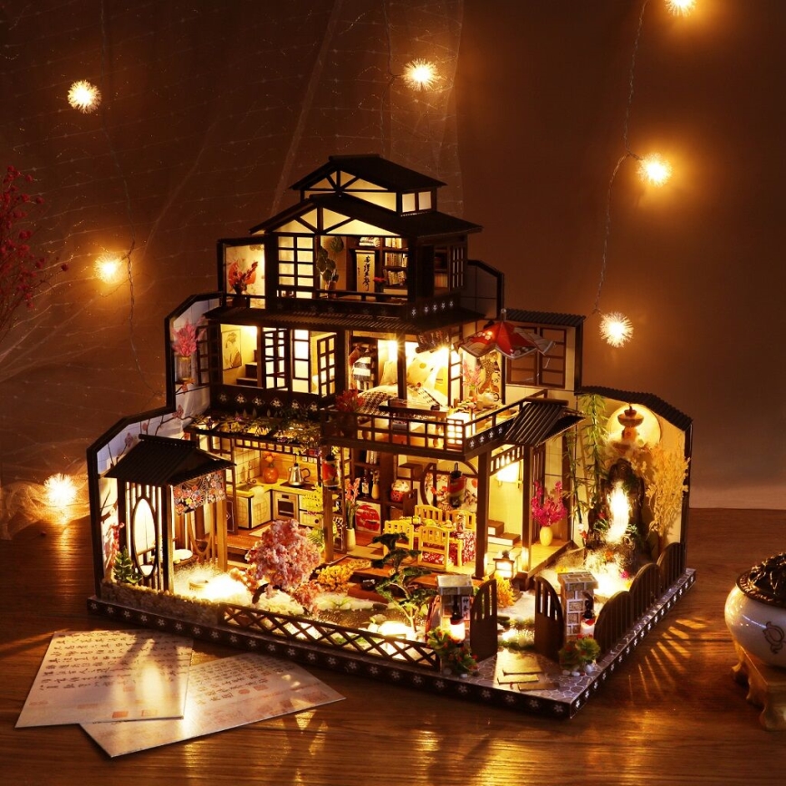 2Kids Toys - Миниатюрна къща Lavish sakura villa 2xAAA