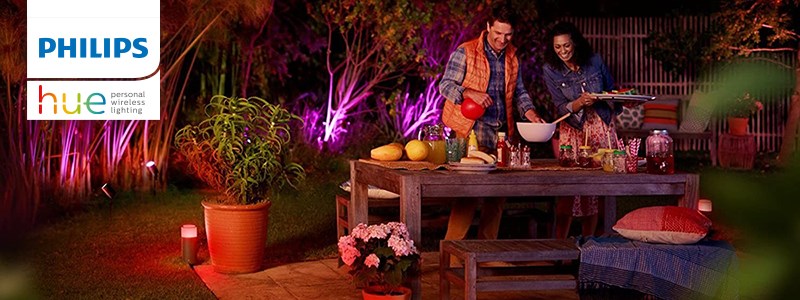 Променете вида на градината си с екстериорното осветление Philips Hue