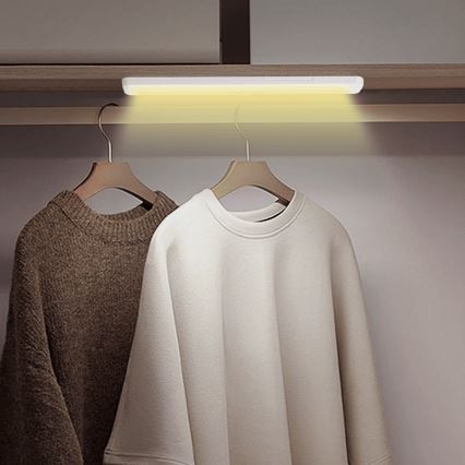 Aigostar - LED Лампа за шкаф със сензор за движение LED/1,5W/3xAA 3000K