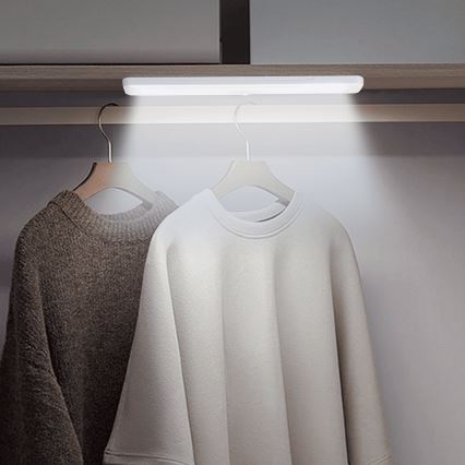 Aigostar - LED Лампа за шкаф със сензор за движение LED/1,5W/3xAA 6500K