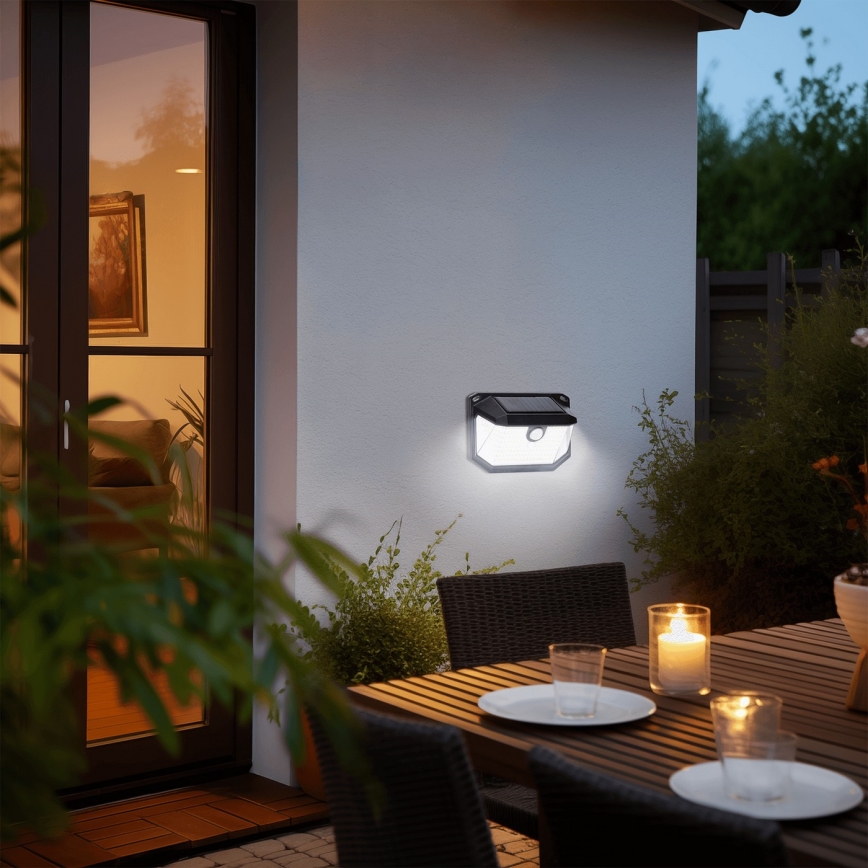 Aigostar - LED соларен стенен фенер с сензор LED/0,8W/5,5V 1200 mAh 6500K IP65