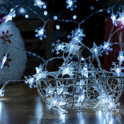 Aigostar - LED външна коледна гирлянда 25xLED/8 функции 3xAA 2,5 m IP44 студено бяла