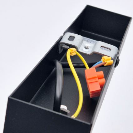 Аплик ASTRID 1xE27/60W/230V матов черен