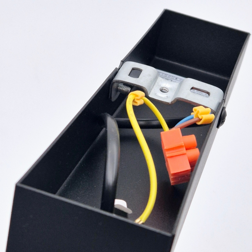 Аплик ASTRID 1xE27/60W/230V матов черен