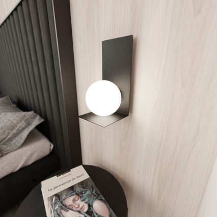 Аплик FORM 1xE14/10W/230V черен