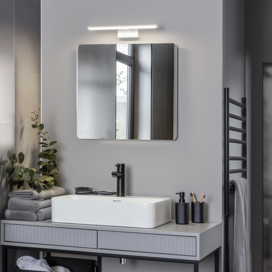 Brilagi - LED осветление за огледало в банята 3 в 1 VESTRA LED/8W/230V 40 cm IP44 бяло