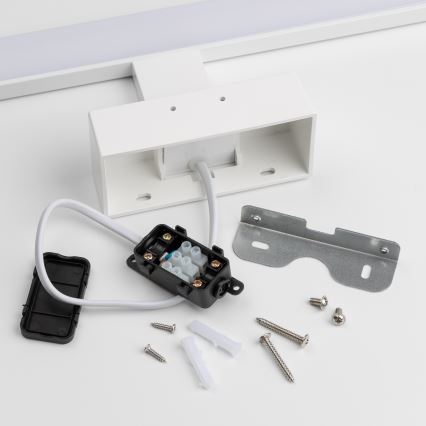 Brilagi - LED осветление за огледало в банята 3 в 1 VESTRA LED/8W/230V 40 cm IP44 бяло