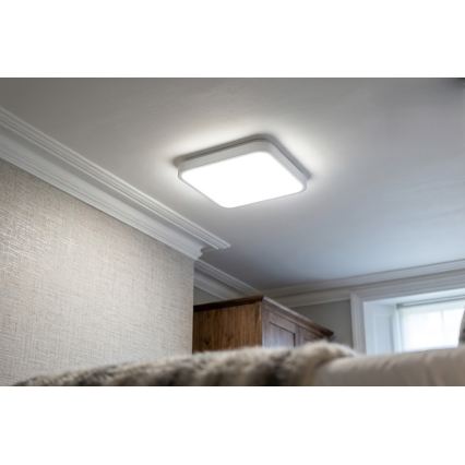 BRILAGI - LED таванно осветително тяло за баня със сензор ZENNA LED/24W/230V 34,5x34,5 cm IP44 бяло + дистанционно управление