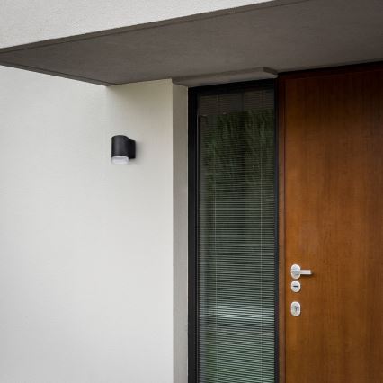 Brilagi - LED RGBW димируемо външно стенно осветително тяло MATERA 1xGU10/4,8W/230V 3000K IP54 черно + дистанционно управление