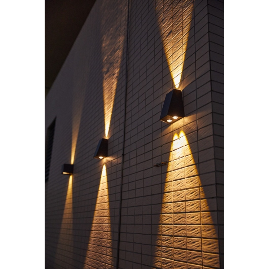 Brilagi - LED Соларен аплик PYRAMID LED/2W/3,2V 1300 mAh IP54