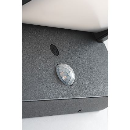 Brilagi - LED соларен стенен фенер с датчик за движение и здрач ANKLE LED/10W/3,7V 3000 mAh 3000K IP65 антрацит