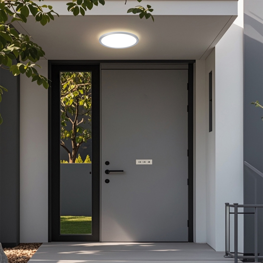 Brilagi - LED таванно осветително тяло за баня ULTRA SLIM LED/12W/230V Ø 22,5 cm сребристо IP54