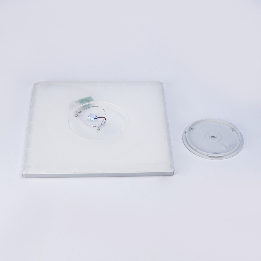 Brilagi - LED плафон за баня ULTRA SLIM LED/24W/230V 42x42 cm сребрист IP54