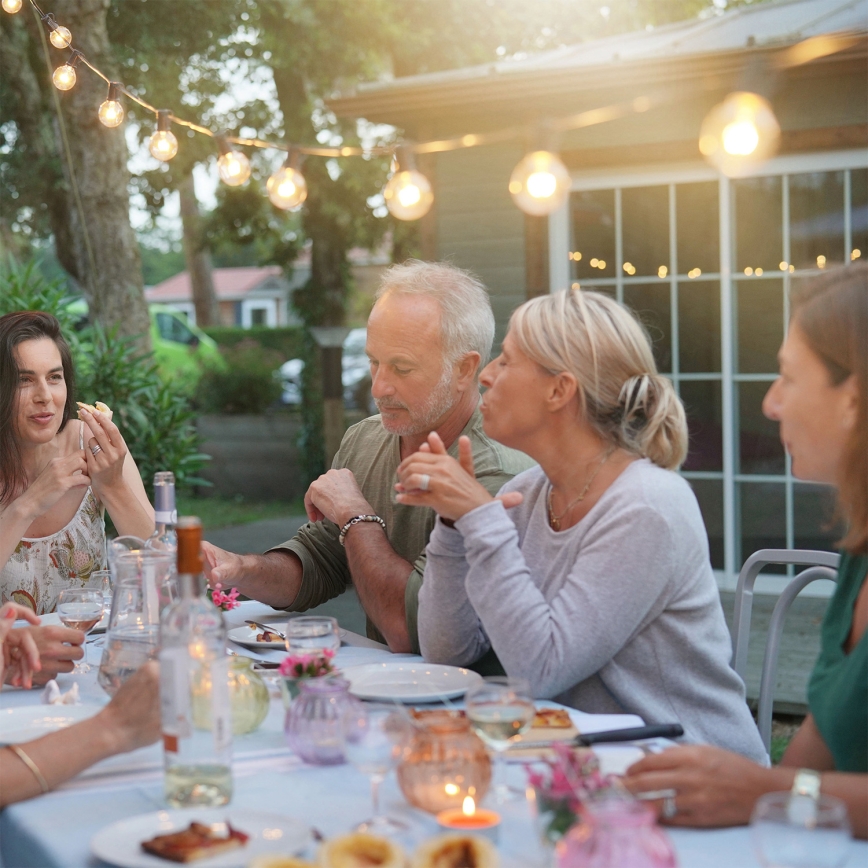 Brilagi - LED външен декоративен гирлянд GIRLANDA 10xE12/0,6W/230V 8m черен IP44 топла бяла