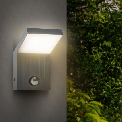 Brilagi - LED външно стенно осветително тяло със сензор RIANO, LED/8W/230V, сребристо, IP65