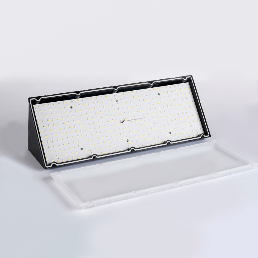 Brilagi - LED външен стенен осветител с вграден сензор TRIANGLE LED/42W/230V 45 см черен IP65