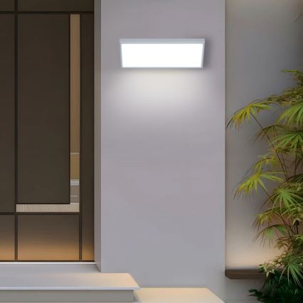 Brilagi - LED външно стенно осветително тяло TRIANGLE LED/42W/230V 45 cm бяло IP65