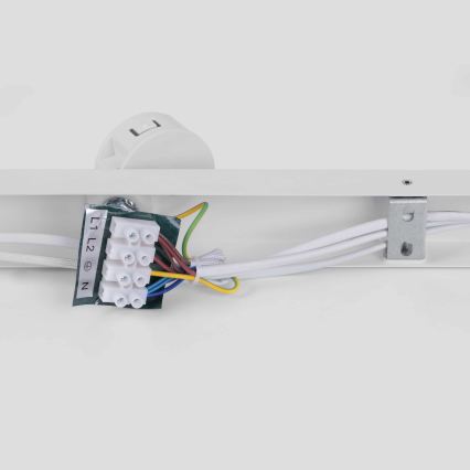 BRILAGI - Точково осветително тяло SELE LONG 8xGU10/30W/230V бяло