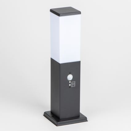 Brilagi - Външна лампа със сензор за движение NOVA 1xE27/15W/230V 40 cm IP44 черна