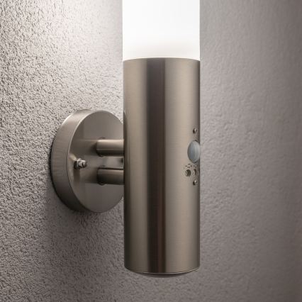 BRILAGI - Външна стенна лампа с сензор ELIA 1xE27/20W/230V IP44 матов хром