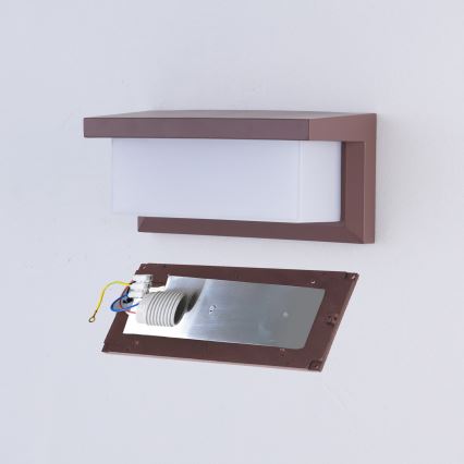 Brilagi - Външно стеново осветително тяло BRICKY 1xE27/60W/230V кафяво IP54