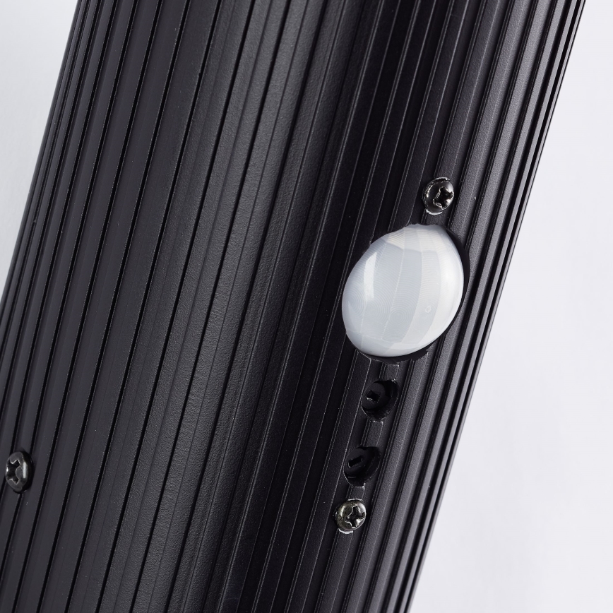 Brilliant - Екстериорен аплик със сензор KALEO 1xE27/10W/230V IP44 черен