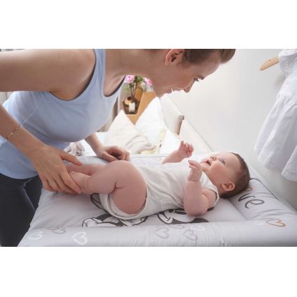 CebaBaby - Подложка за повиване триъгълна DISNEY 50x70 см сива