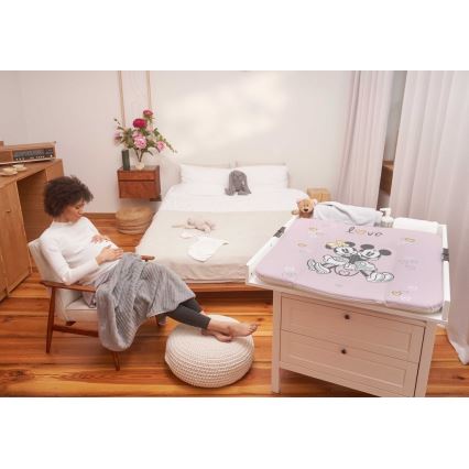 CebaBaby - Подложка за повиване триъгълна DISNEY 75x72 см розова
