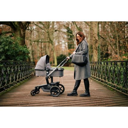 Childhome - Чанта за памперси MOMMY CLUB черен