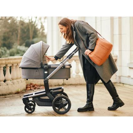 Childhome - Чанта за памперси MOMMY CLUB кафяв