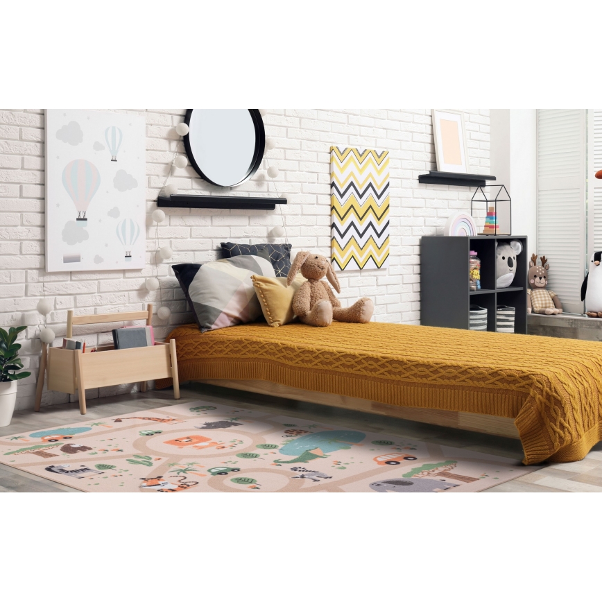Детски антихлъзгащ килим ARES STREETS 80x150 см бежов/сафари