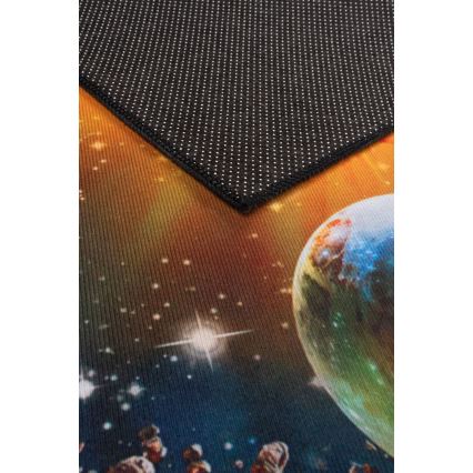 Детски противохлъзгащ килим PRINT 3D 120 x 160 см планети/пъстроцветен