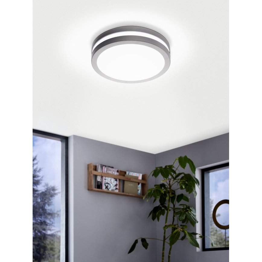 Eglo 33572 - LED регулируемо осветително тяло за баня LOCANA-C LED/14W/230V IP44 сребристо