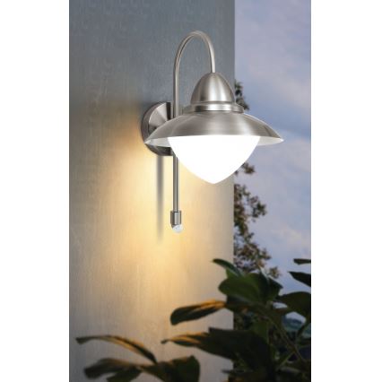 Eglo - Екстериорна със сензор Стенна лампа 1xE27/60W IP44