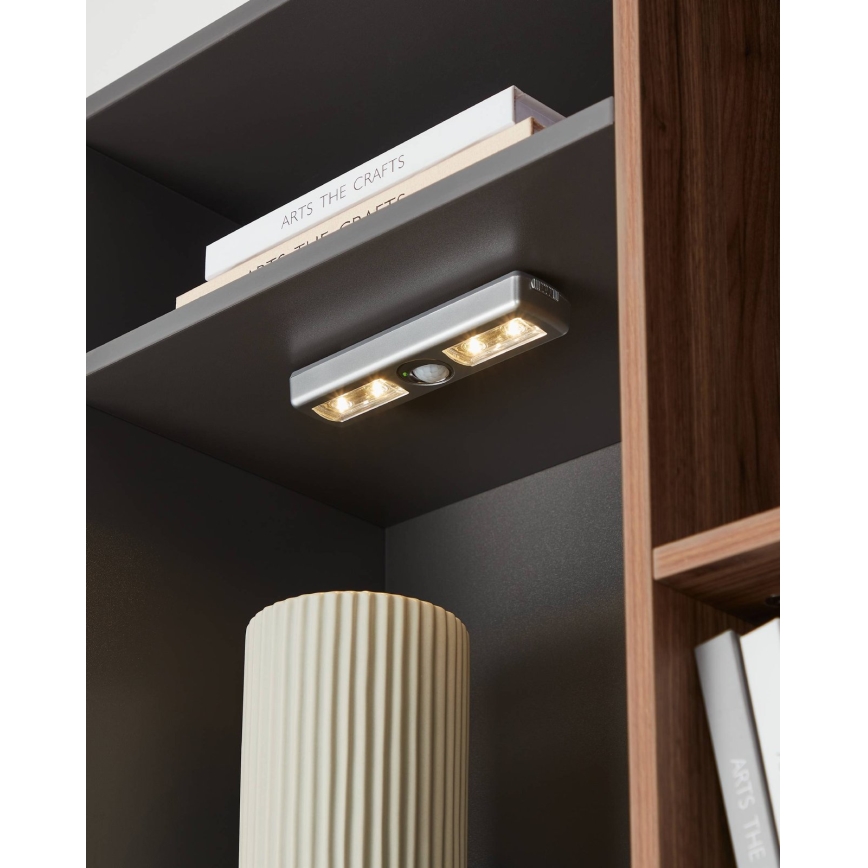 Eglo - LED Лампа за ориентация със сензор 4xLED/3xAAA