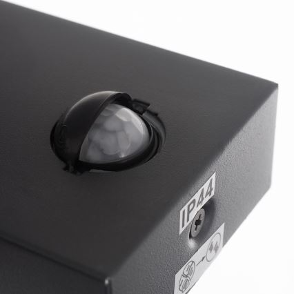 Eglo - Външна, настенна лампа със сензор 1xE27/10W/230V IP44