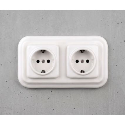Elhard - Двойна керамична ретро розетка за дома с рамка SCHUKO 230V бяла