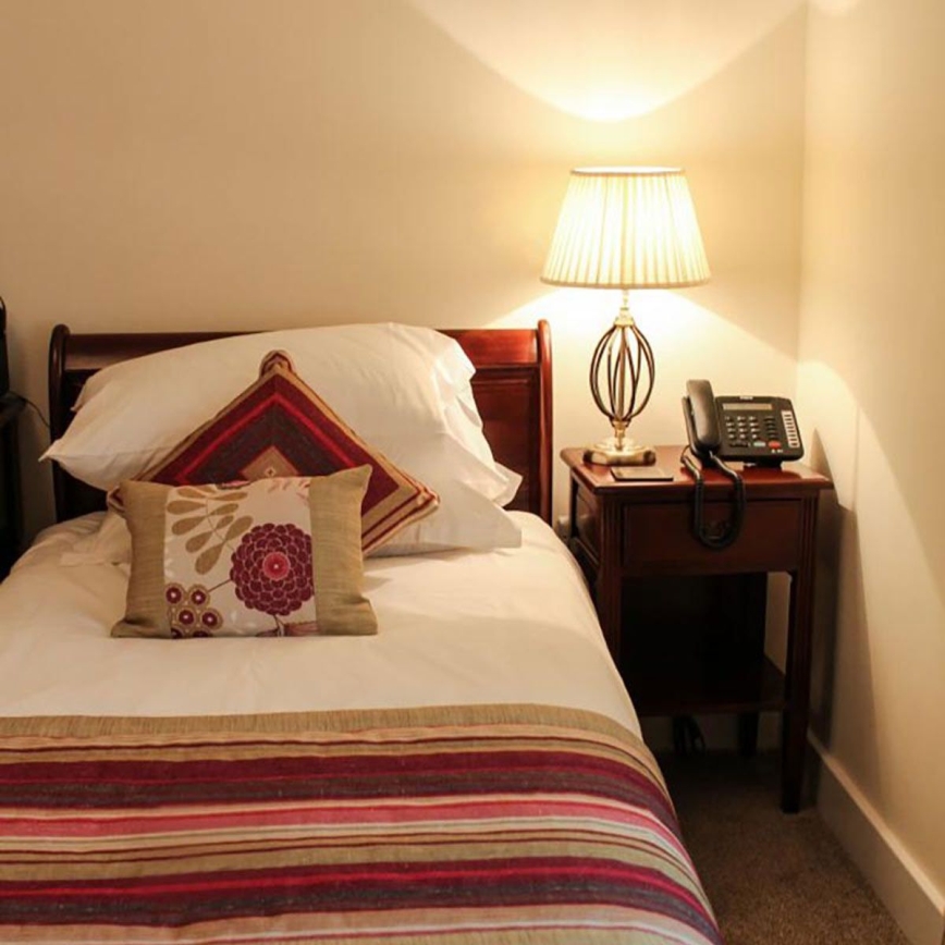 Elstead - Настолна лампа AEGEAN 1xE27/60W/230V бронзова