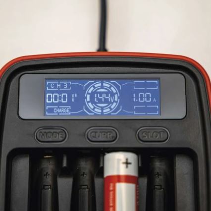 Зарядно устройство за батерии с LCD дисплей 4xAA/AAA 5V