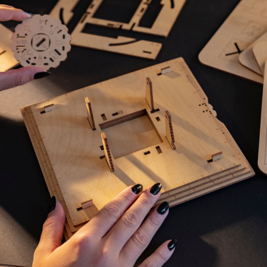 EscapeWelt - 3D дървен механичен пъзел Пирамида