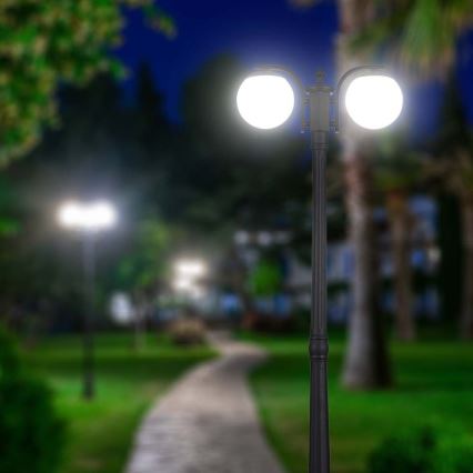 Екстериорна лампа 2xE27/60W/230V IP44 199 см черен