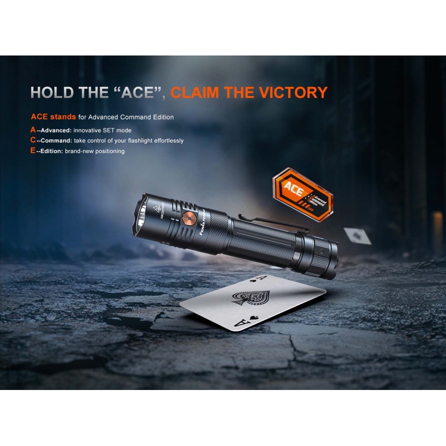 Fenix PD36RACE - димиращ презареждаем LED/USB фенер, 5000 mAh, IP68, 3000 лм, 63,45 ч, черен