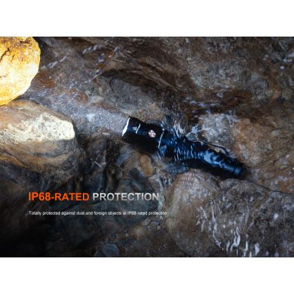 Fenix PD36RACE - димиращ презареждаем LED/USB фенер, 5000 mAh, IP68, 3000 лм, 63,45 ч, черен