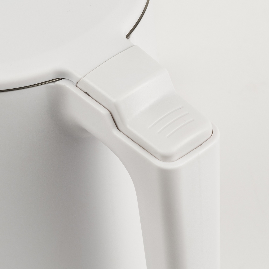 G3Ferrari G1021101 - Електрическа кана 1,7 л 1800 W/230 V бяла