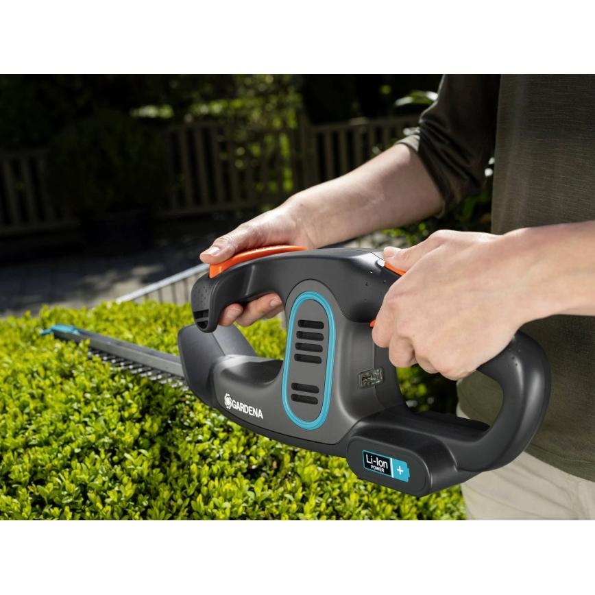 Gardena - Акумулаторна ножица за жив плет EASYCUT 14,4V 2000 mAh