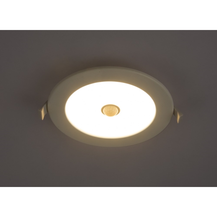 Globo - LED Лампа за вграждане със сензор 1xLED/12W/230V IP44