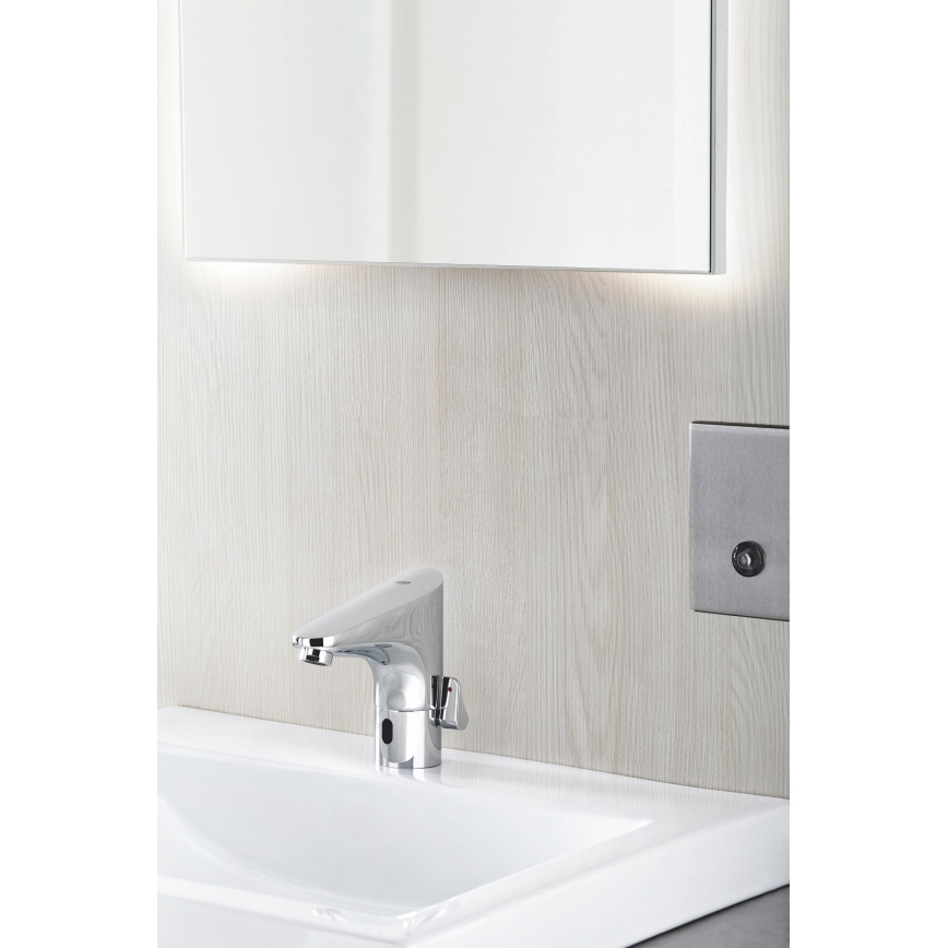 GROHE 36207001 - Електронен смесител за умивалник EUROPLUS E DN 15 лъскав хром